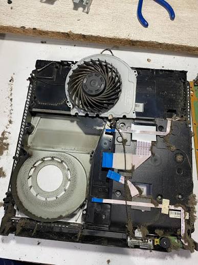 Reparación PS4 SLIM